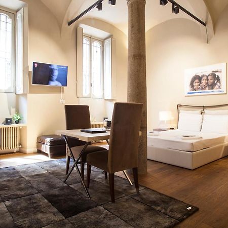 Hemeras Boutique Homes - Design Apartments In Milan Center Bagian luar foto
