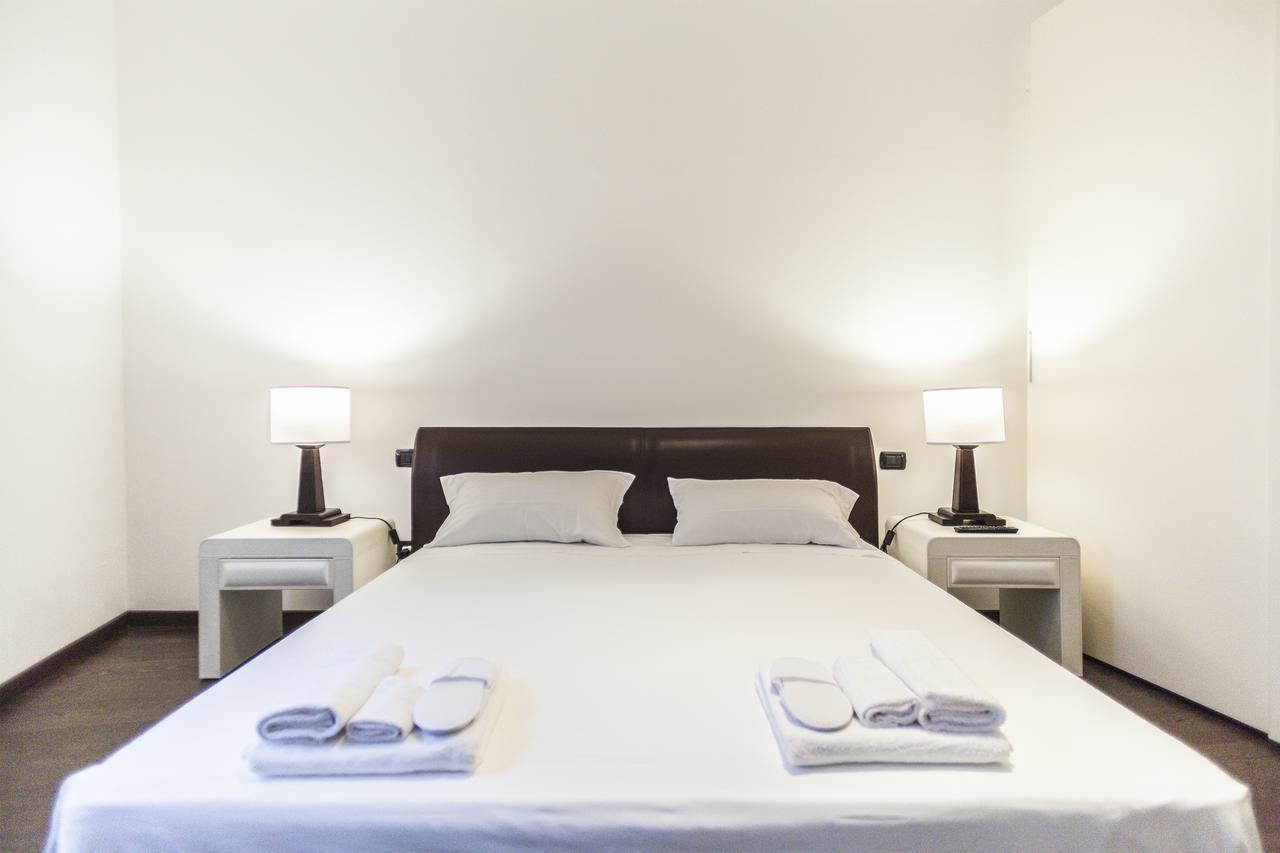 Hemeras Boutique Homes - Design Apartments In Milan Center Bagian luar foto