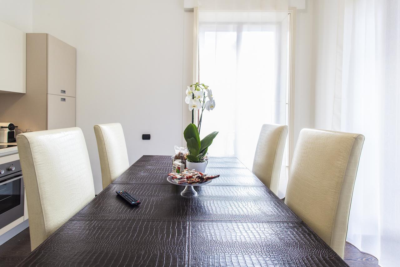 Hemeras Boutique Homes - Design Apartments In Milan Center Bagian luar foto