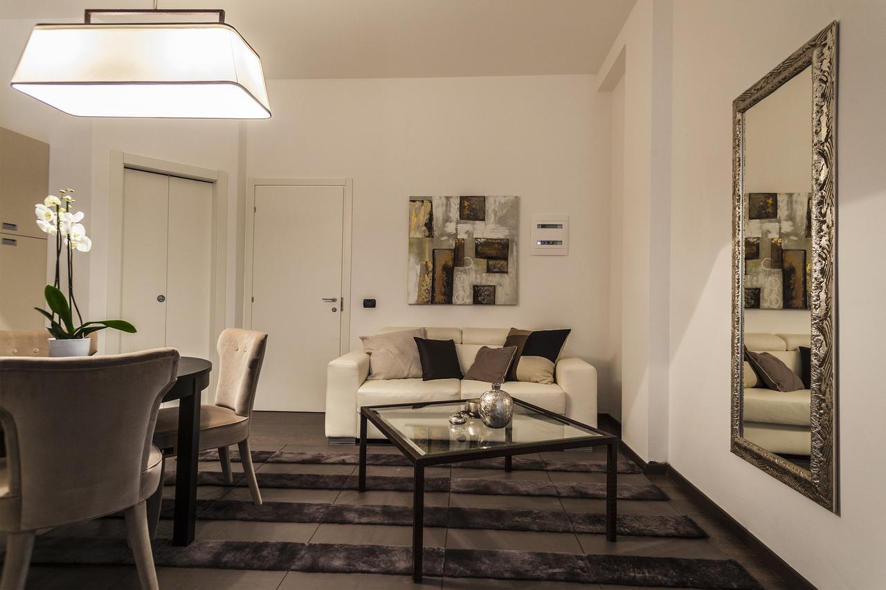 Hemeras Boutique Homes - Design Apartments In Milan Center Bagian luar foto