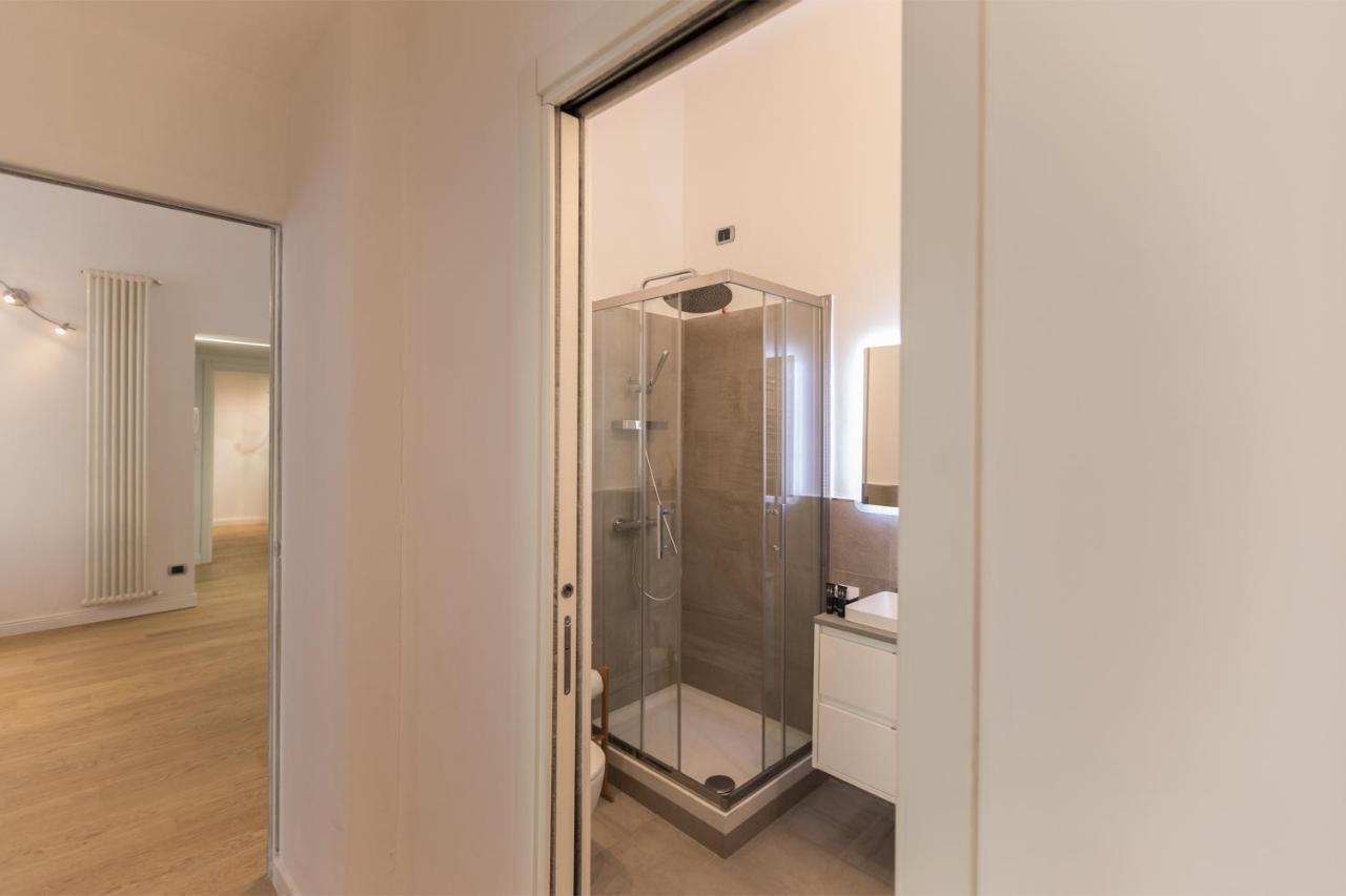 Hemeras Boutique Homes - Design Apartments In Milan Center Bagian luar foto