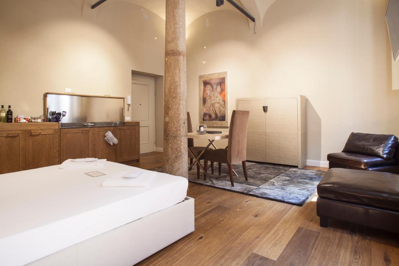 Hemeras Boutique Homes - Design Apartments In Milan Center Bagian luar foto